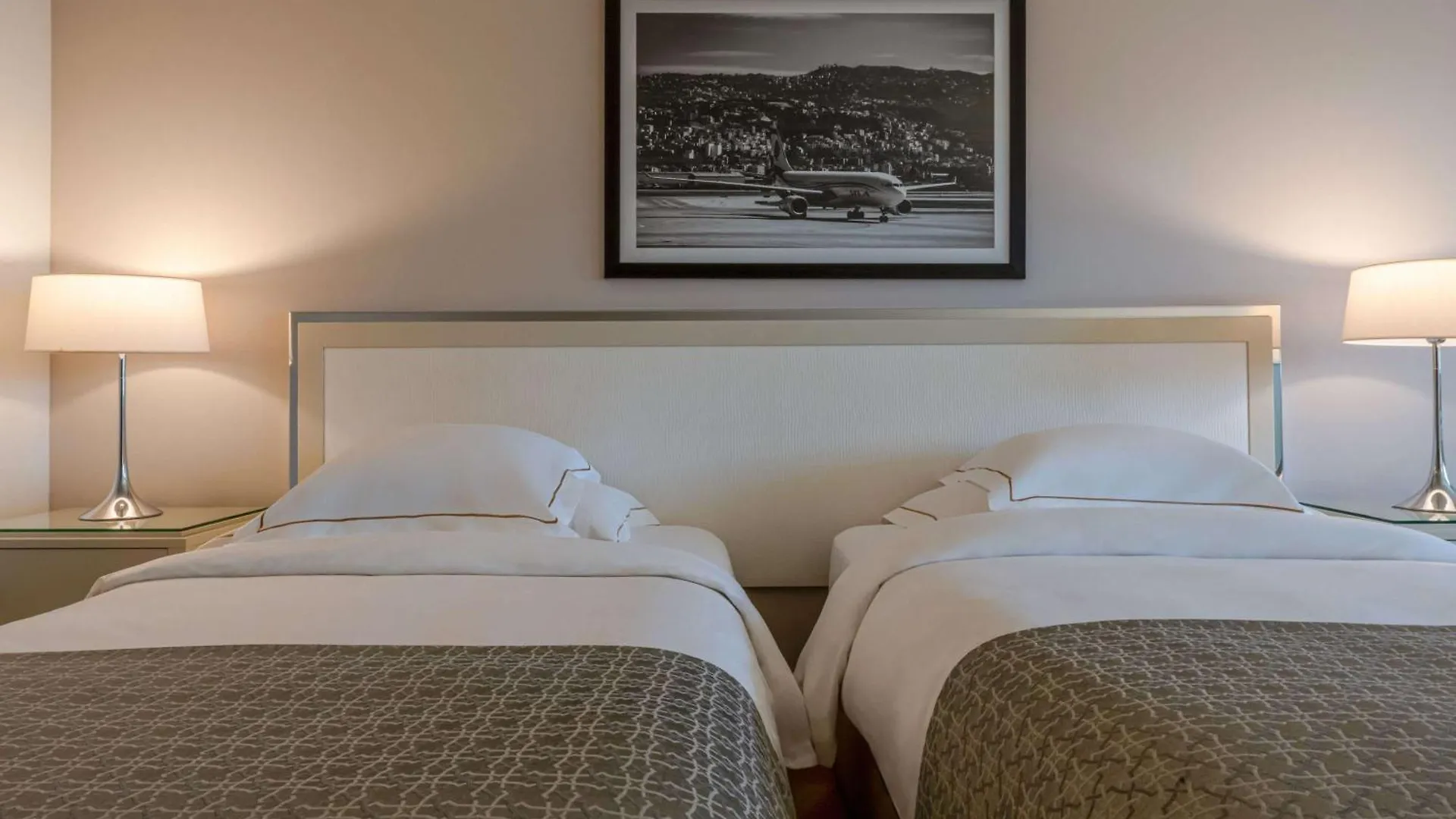 Moevenpick Hotel Beirut 5*,  Libano