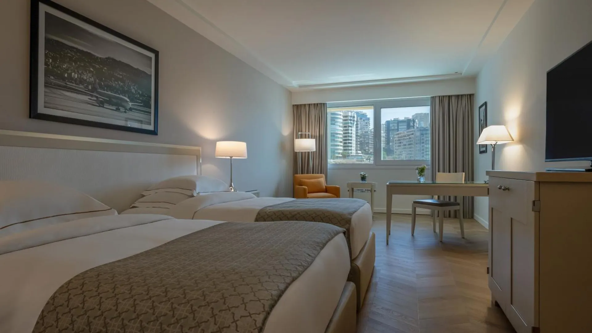 ***** Feriested Moevenpick Hotel Beirut Libanon