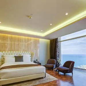 5* Отель Lancaster Plaza