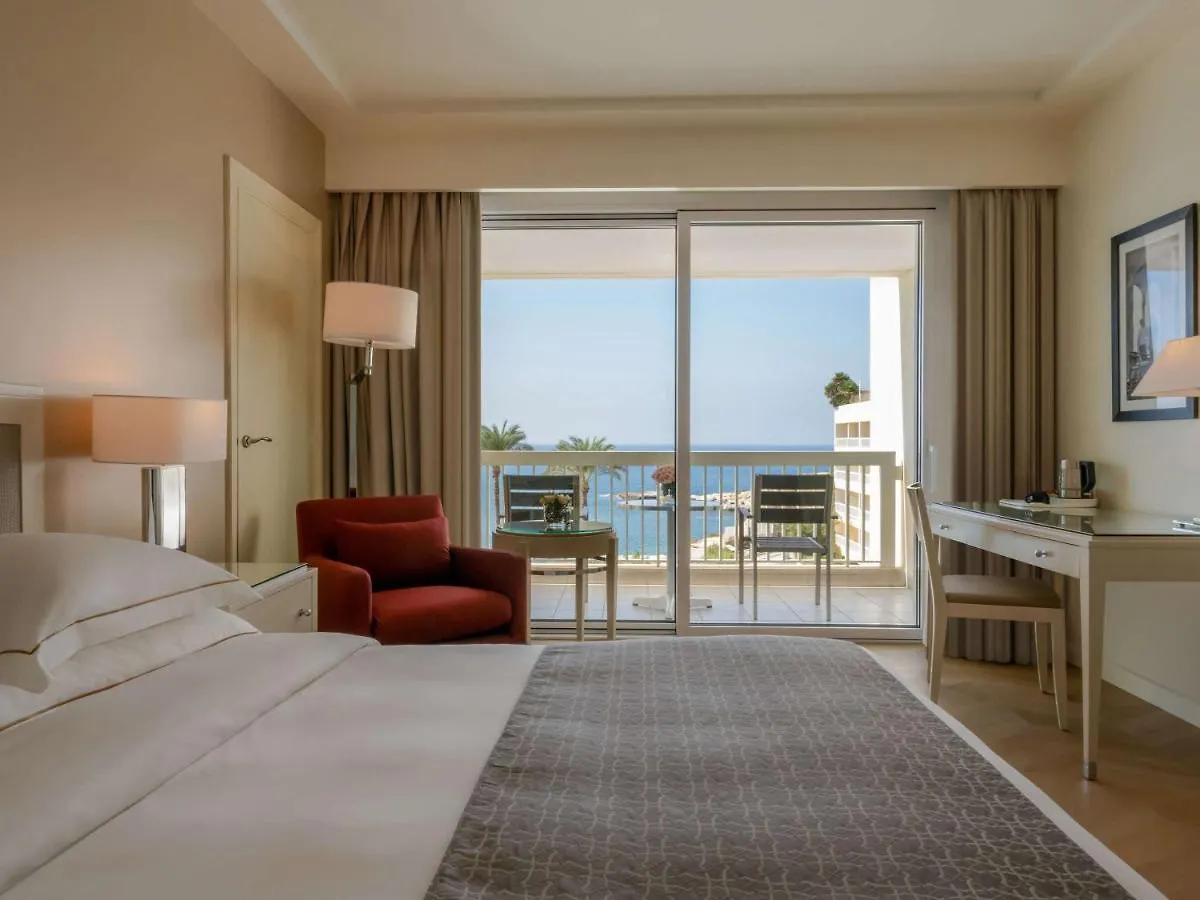 Moevenpick Hotel Бейрут Ливан