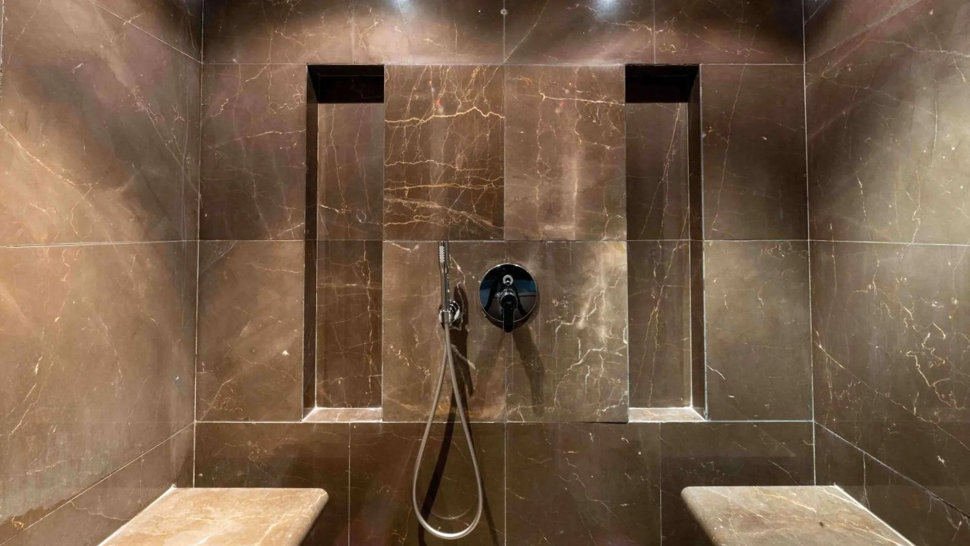 Moevenpick Hotel Бейрут 5*,  Ливан