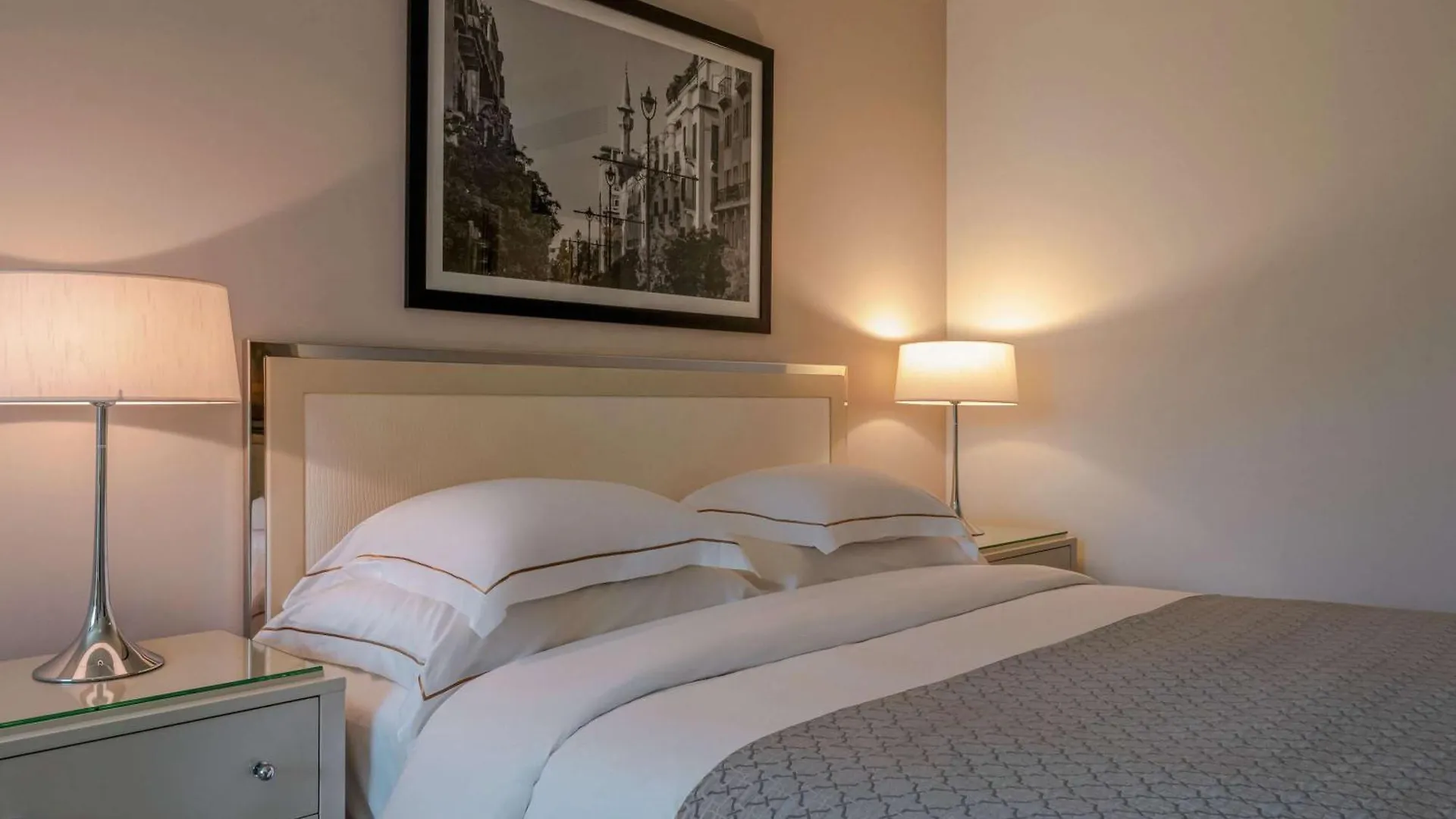 Moevenpick Hotel Бейрут 5*,