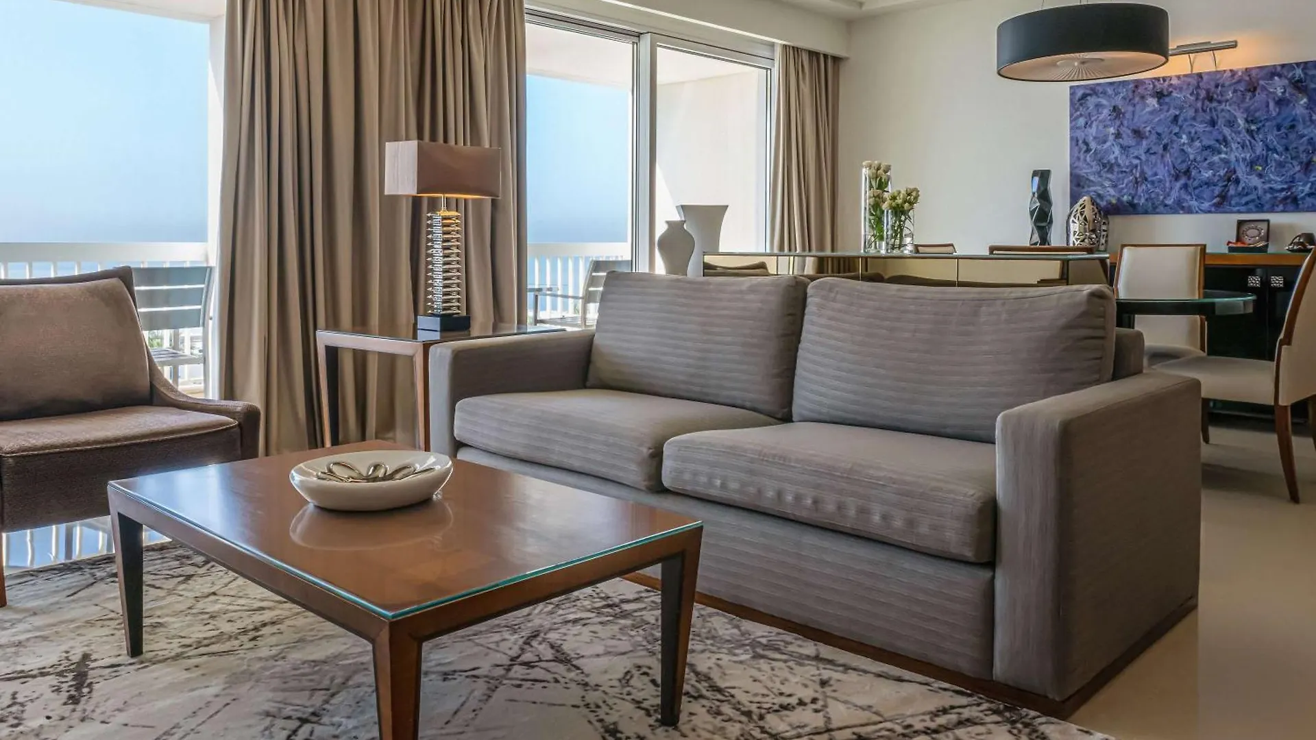 Курортный комплекс Moevenpick Hotel Бейрут