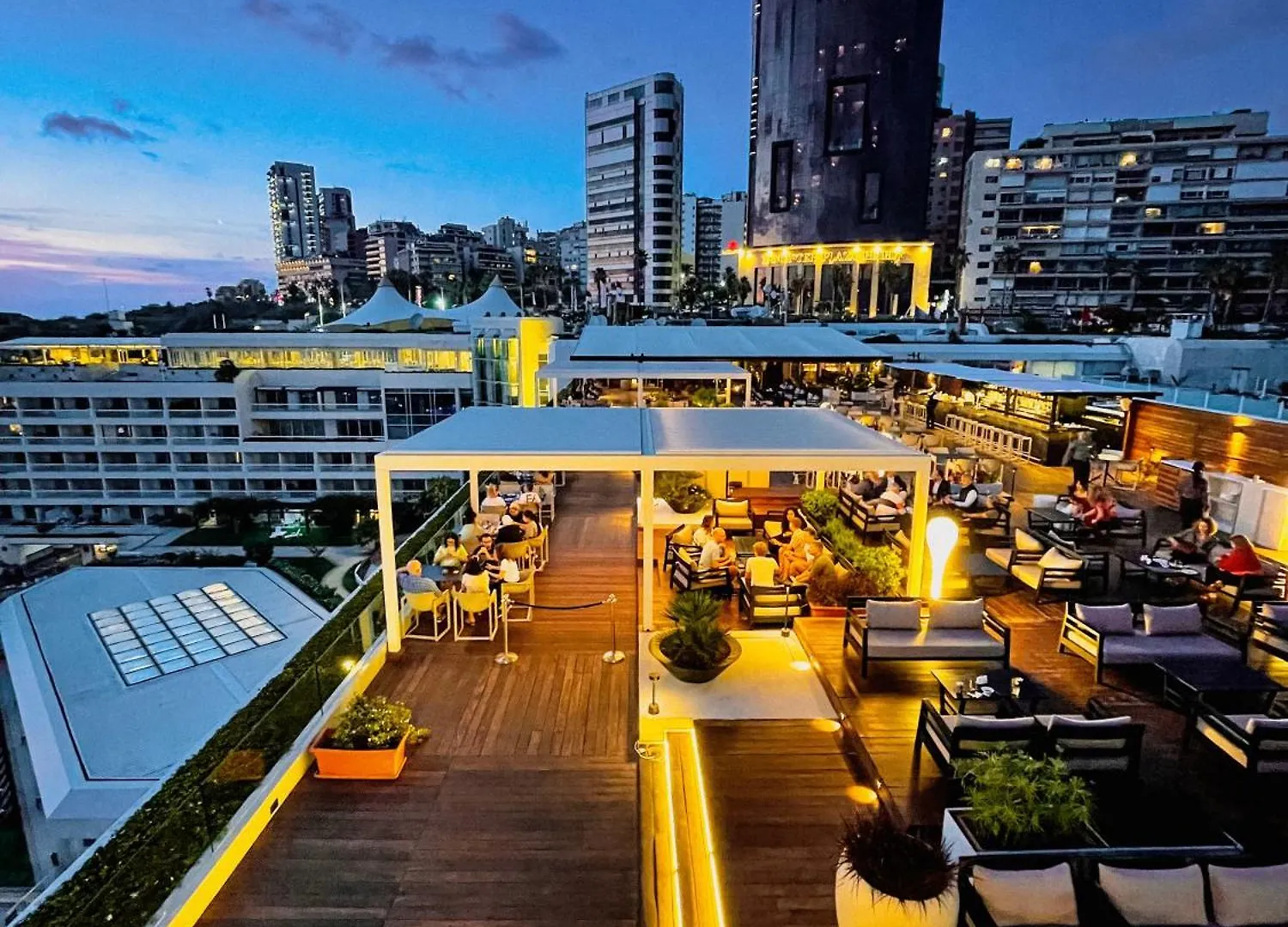 Moevenpick Hotel Бейрут Курортный комплекс