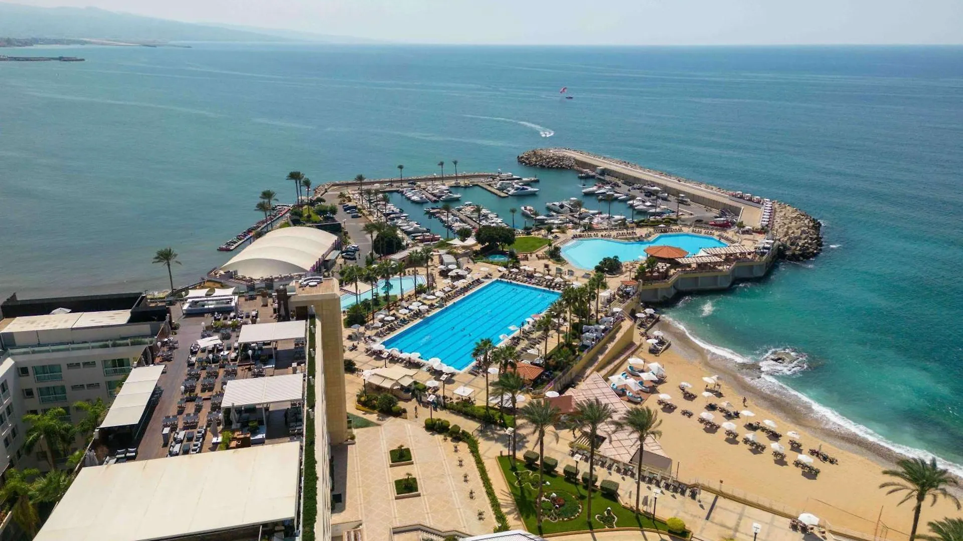 Moevenpick Hotel Бейрут Курортный комплекс