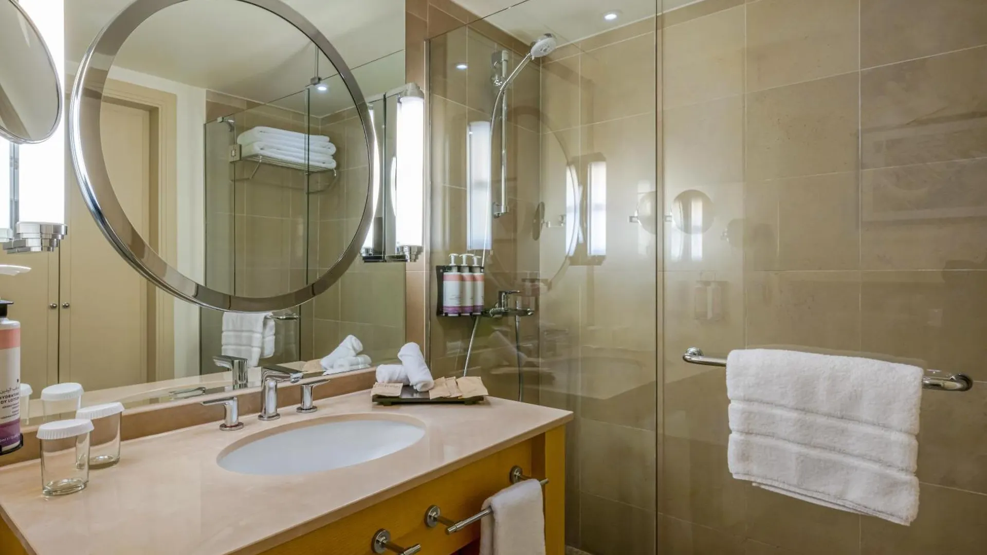 ***** Station touristique Moevenpick Hotel Beyrouth Liban